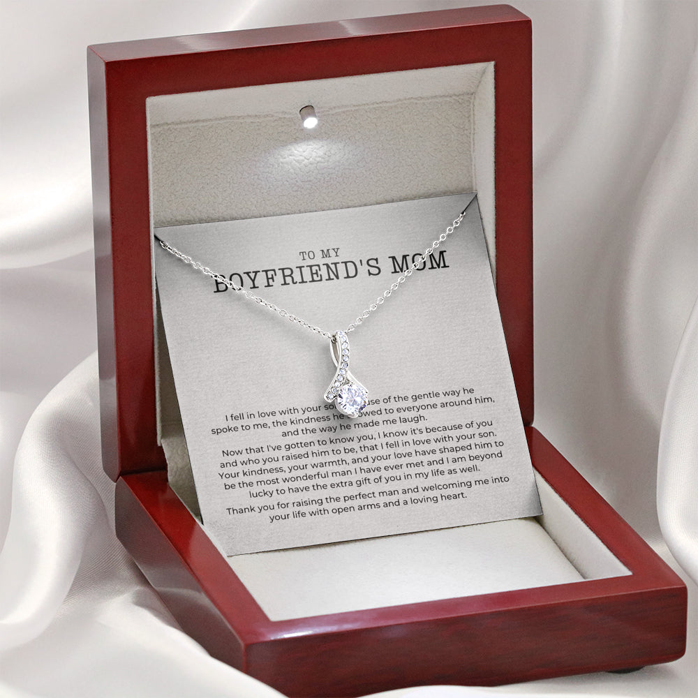 Gift to My Boyfriend's Mom Necklace with Gift Box 109