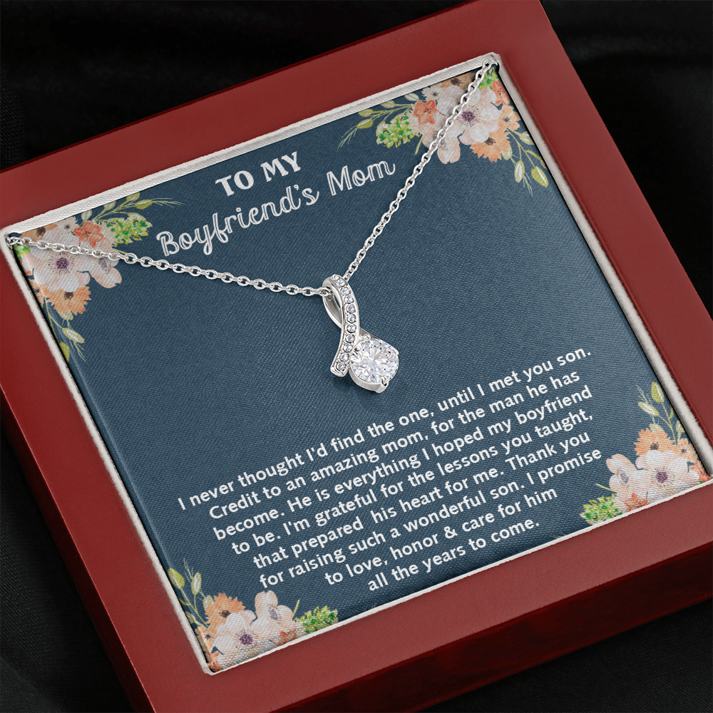 to my boyfriend's mom necklace, thank you for raising such a wonderful son alluring beauty necklace